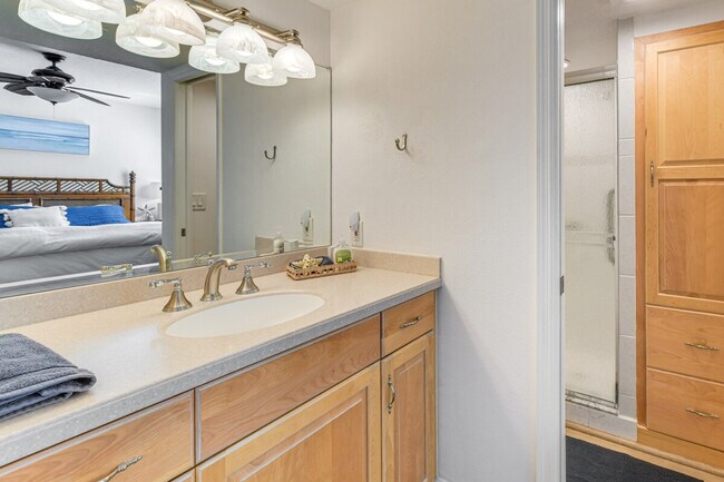 Building Photo - 109 Bayshore Rd