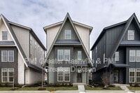 Building Photo - 537 Midnight Way