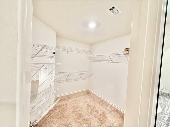 Building Photo - 521 Locksley Cove