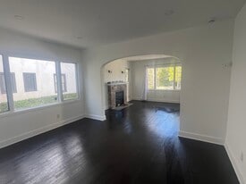 Building Photo - 1234 Keniston Ave