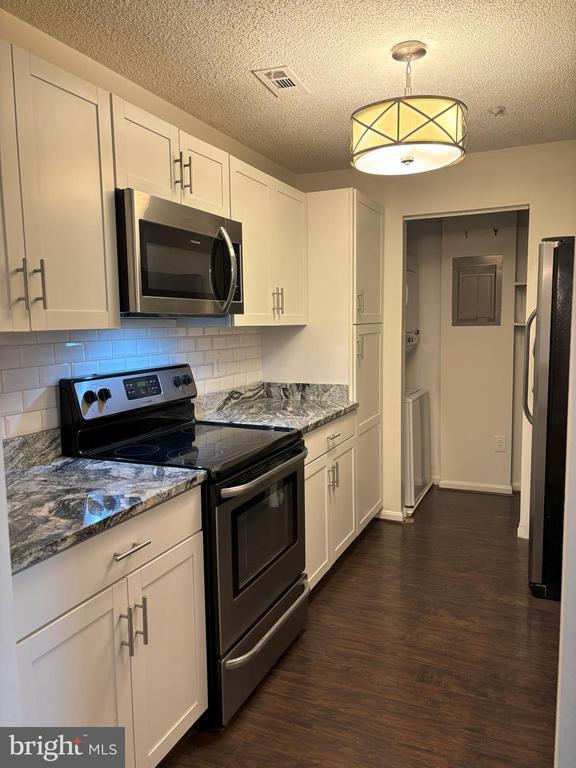 Building Photo - 12907 Churchill Ridge Cir