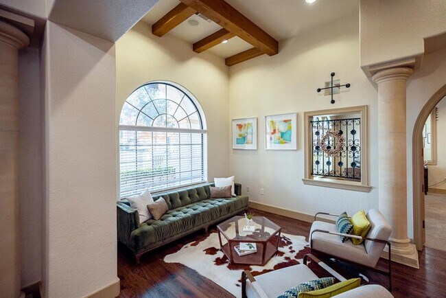 Building Photo - 12800 Center Lake Dr