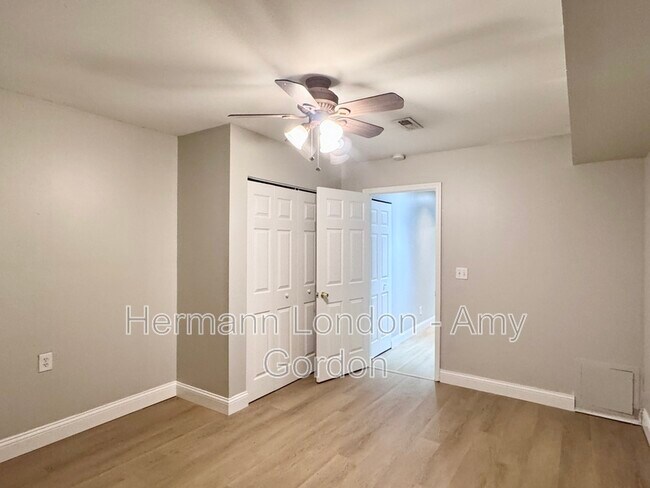 Building Photo - 1714 S Tucker Blvd