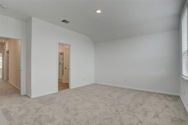 Building Photo - 4211 Champlain Wy