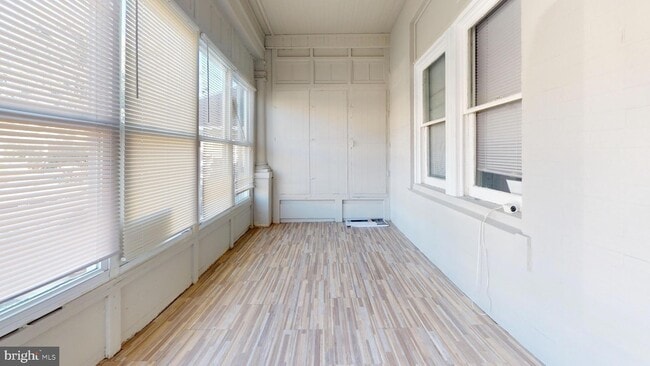 Building Photo - 1426 S 52nd St