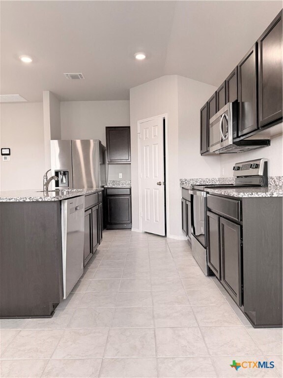 Building Photo - 5700 Great Divide Rd