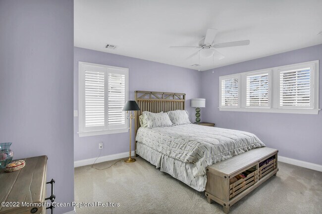 Building Photo - 812 Claridge Dr