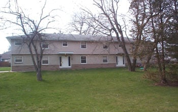 Building Photo - 1424 E Main St