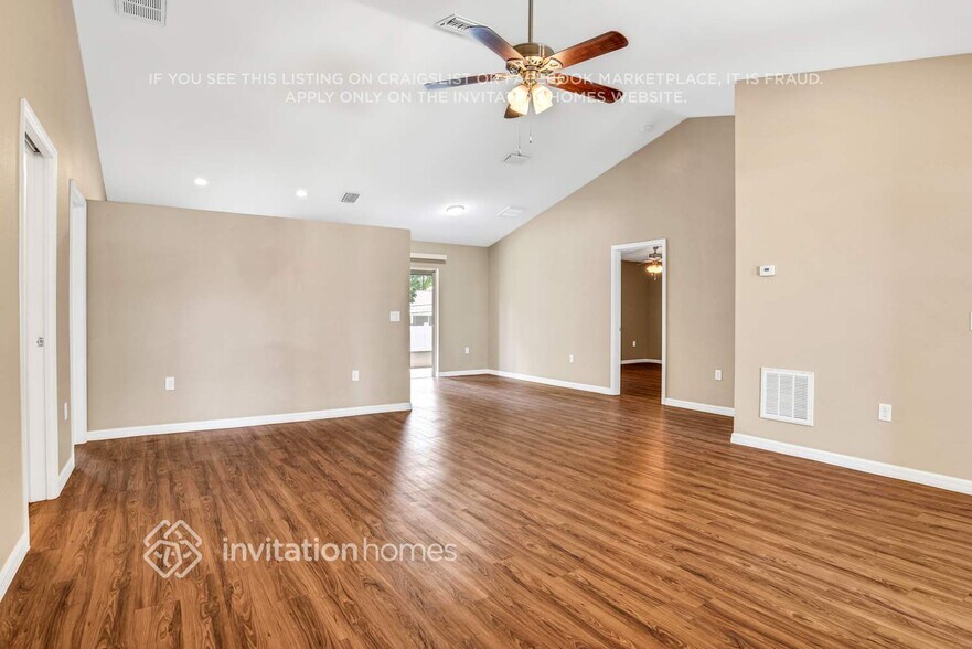Building Photo - 327 Blue Bayou Dr