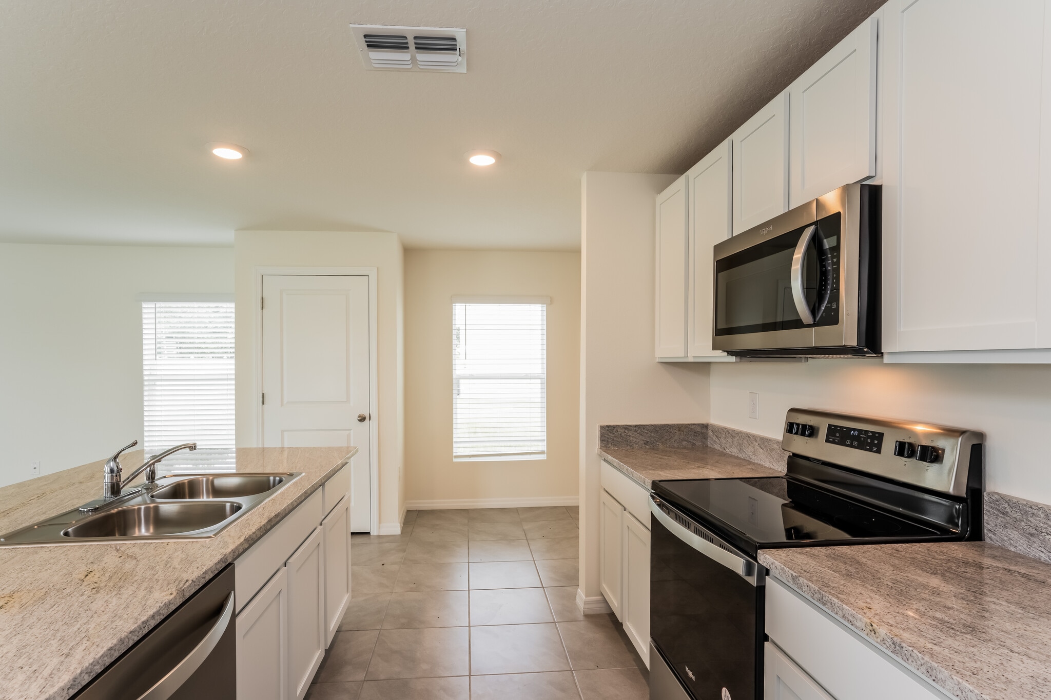 Building Photo - 2921 Great Abaco Wy