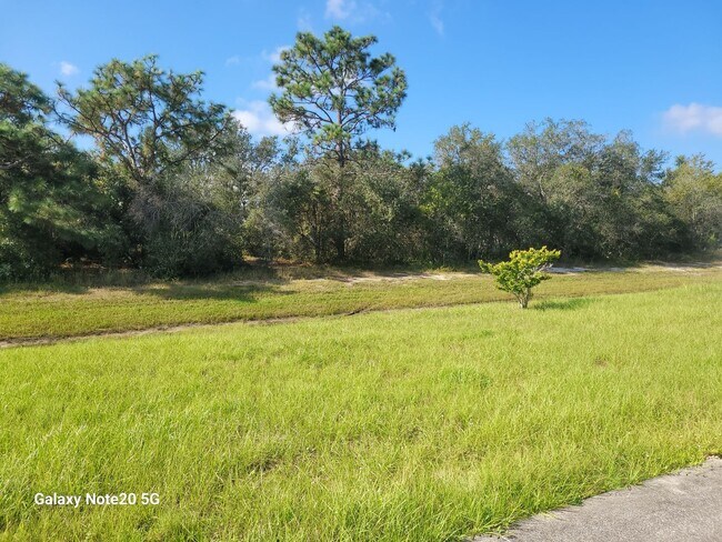 Building Photo - FOR RENT!! CHARMING AND COZY 3 BEDROOM 2 B...