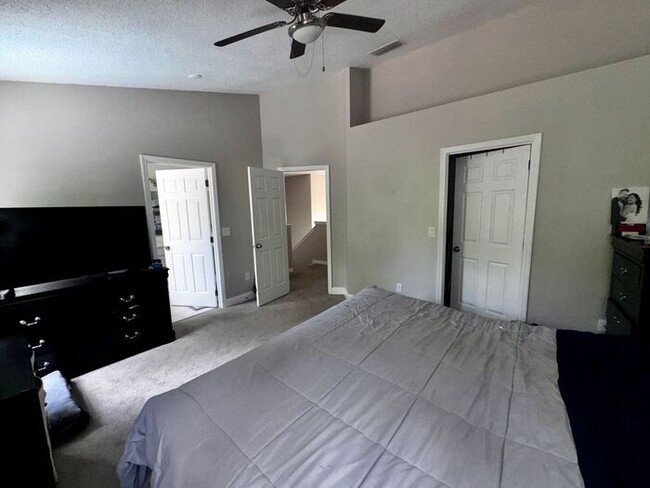 Building Photo - 4 Bedroom 3 Bath Winward Cay Kissimmee Poo...