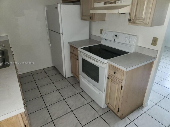 Building Photo - 10370 SW 220th St