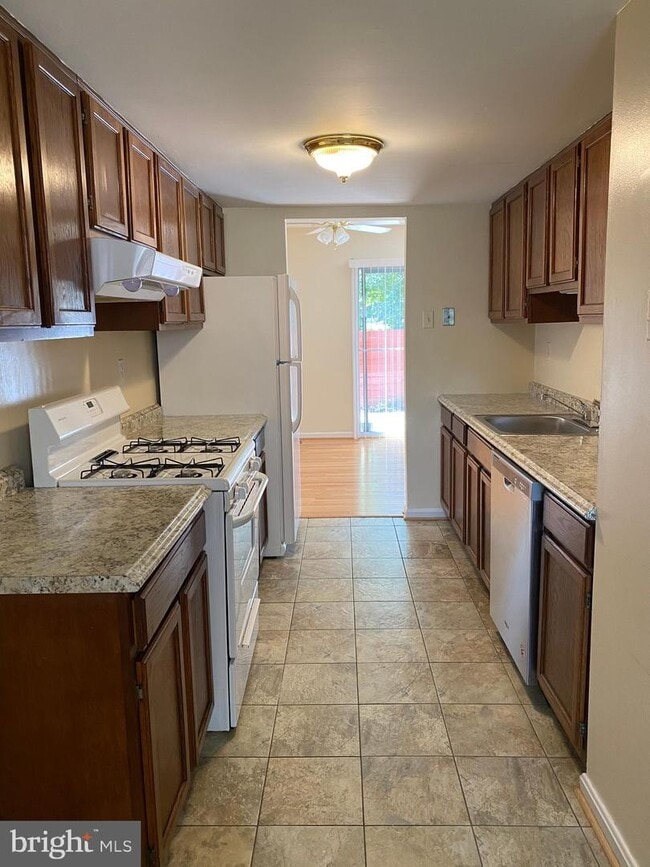 Building Photo - 2822 Hogan Ct