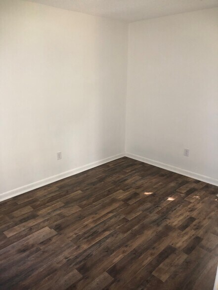 Building Photo - 2917 W County Road 400 N