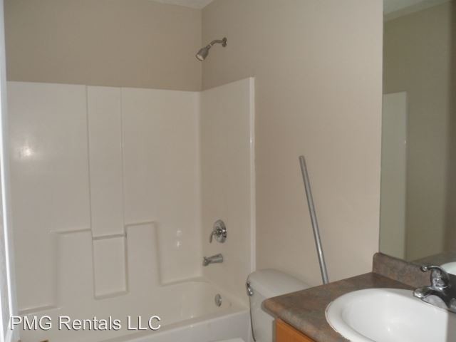 Building Photo - 9000 Whispering Pines Blvd