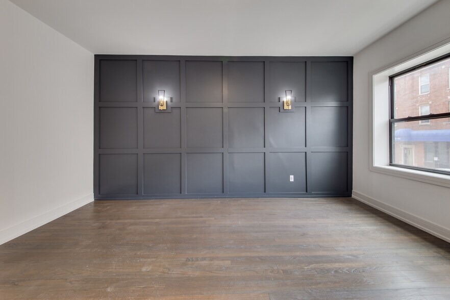 Building Photo - 3050 W Cortland St