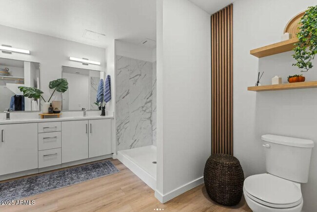 Primary Photo - 301 W Roosevelt St