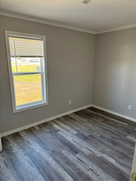 Building Photo - 107 Patriot Ln