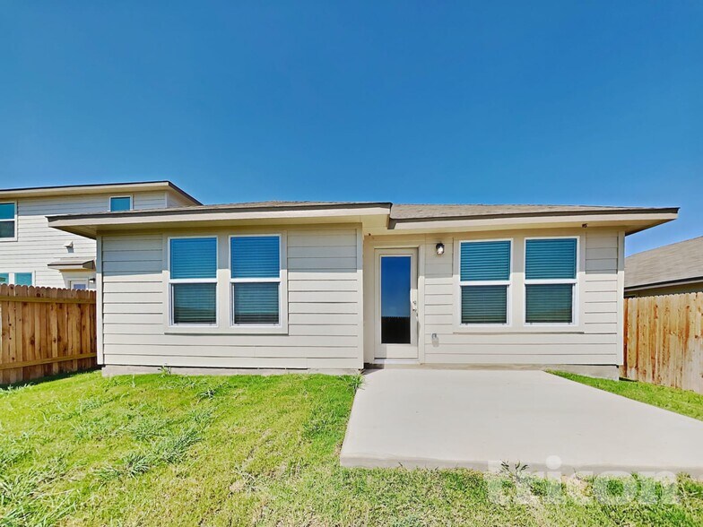 Building Photo - 5105 Sidesaddle Dr