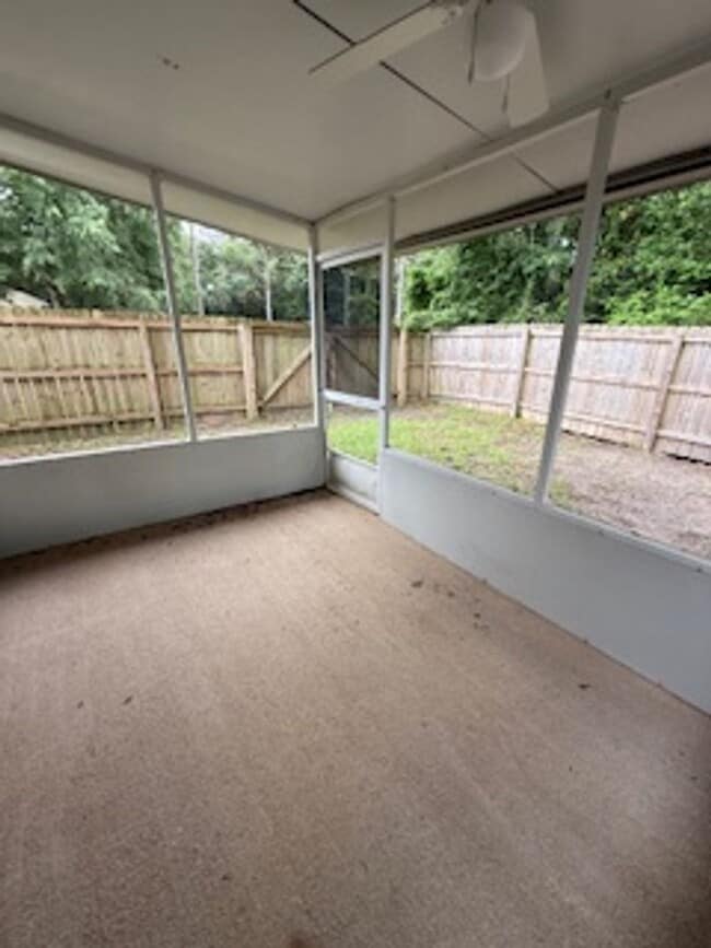 Building Photo - Killearn Lakes Available NOW