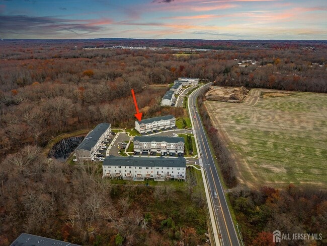 Building Photo - 1901 Swales Ct