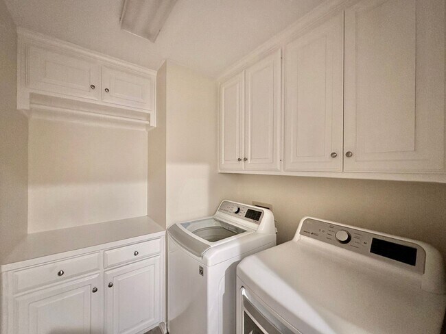 Building Photo - Stunning Home in the Heart of Tyler! 3bd 2...