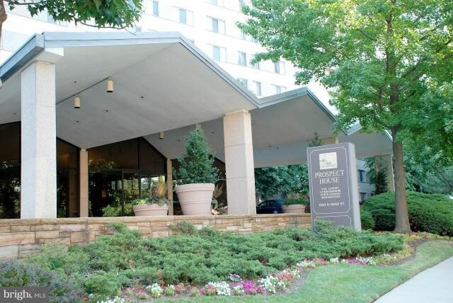 Primary Photo - 1200 N Nash St