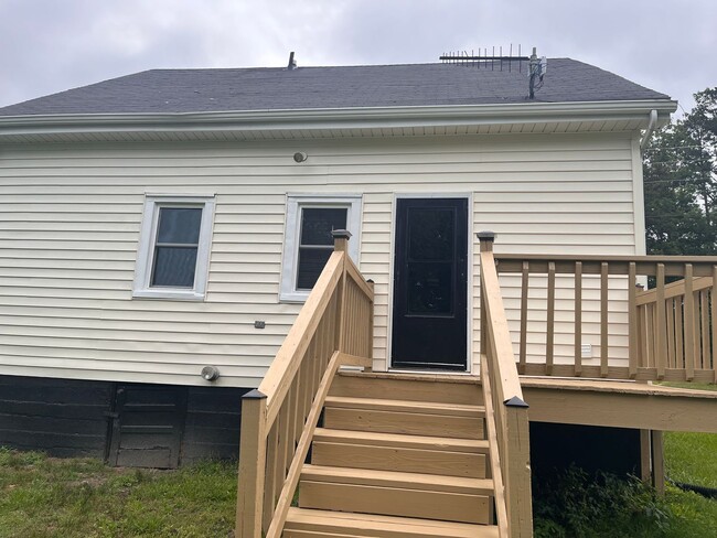 Building Photo - Gorgeously renovated farmhouse in Halifax ...