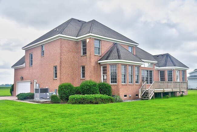 Building Photo - BEAUTIFUL HOME FOR RENT SOUTH CHESAPEAKE!