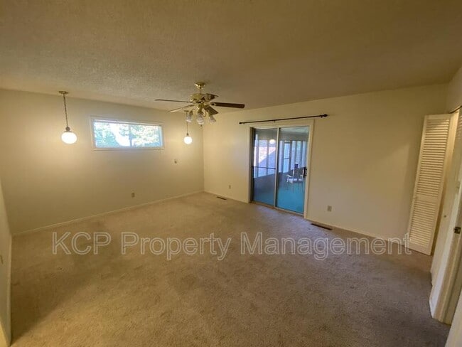 Building Photo - 7601 Oxford Pl