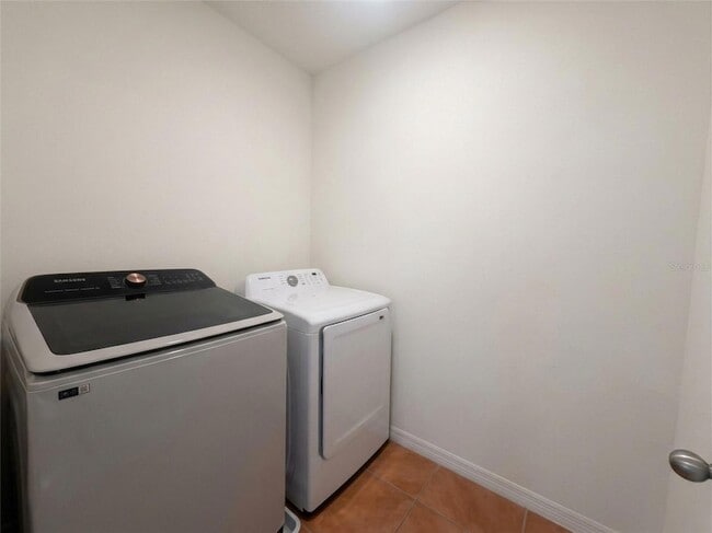 Building Photo - 1463 Fox Squirrel Dr