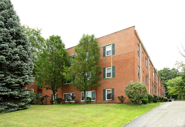 Greenbriar Apartments - 22250 Euclid Ave Euclid OH 44117 | Apartment Finder