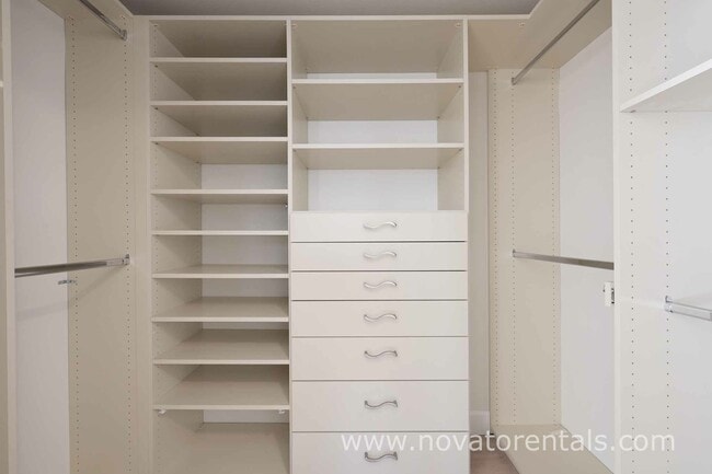 Building Photo - 852 Diablo Ave