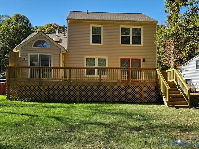 Building Photo - 5716 Saddle Hill Dr