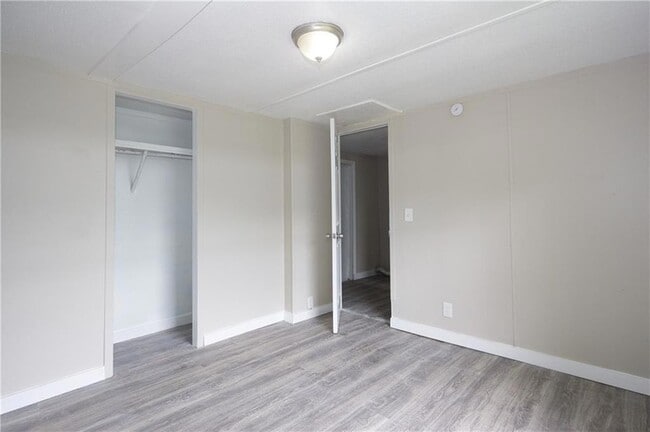 Building Photo - 340 Towler St