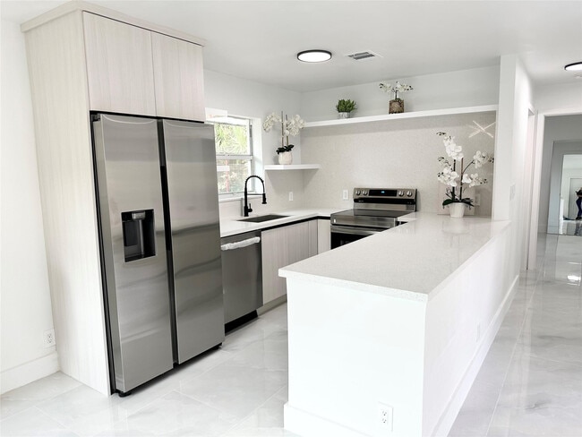 Building Photo - 2508 McKinley St