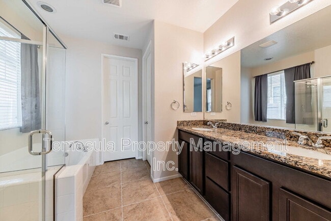 Building Photo - 27355 Avon Ln