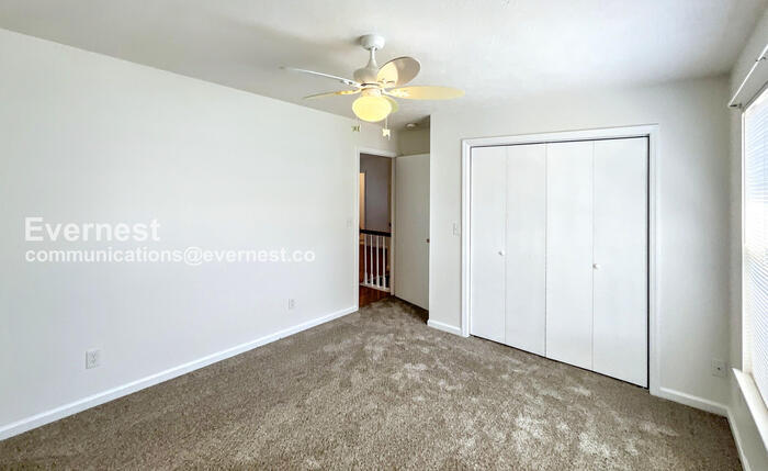 Building Photo - 57 Gladstone Dr
