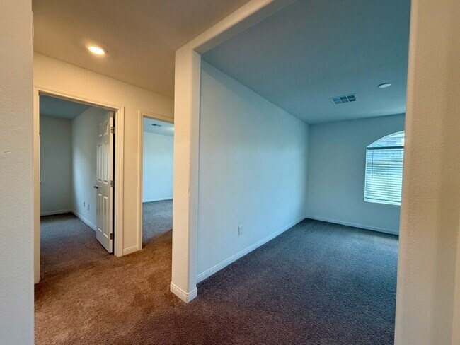 Building Photo - BEAUTIFUL 5 BED 3.5 BATH 3-STORY SINGLE FAMILY HOME WITH 2-CAR GARAGE, SUPER-SIZED LOFT & LOW-MAI...