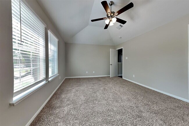 Building Photo - 25714 Oakridge Forest Ln