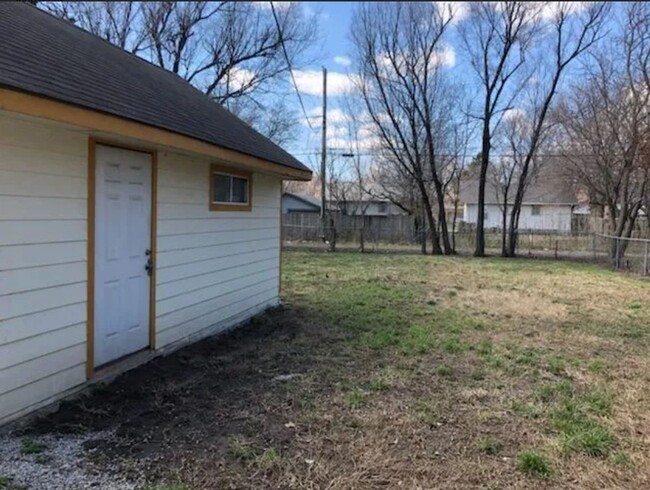 Building Photo - Charming 2 bedroom home in South Wichita