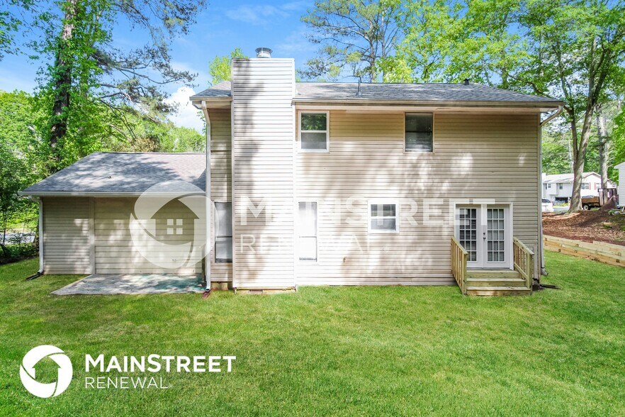 Building Photo - 6231 Willowbrook Dr