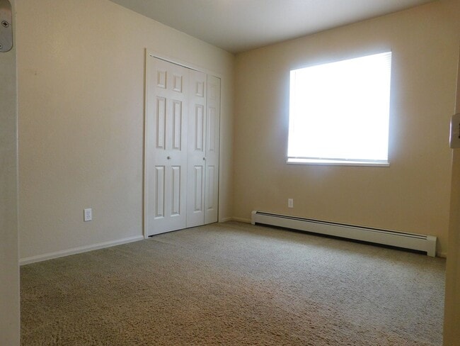 Building Photo - Home in Dove Creek Subdivision