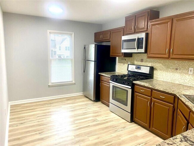 Building Photo - 8055 S Bay Ct