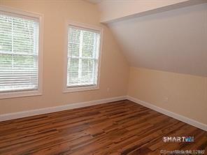 Building Photo - 55 Oakridge St