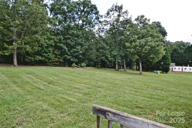 Building Photo - 3711 Dorothys Ln