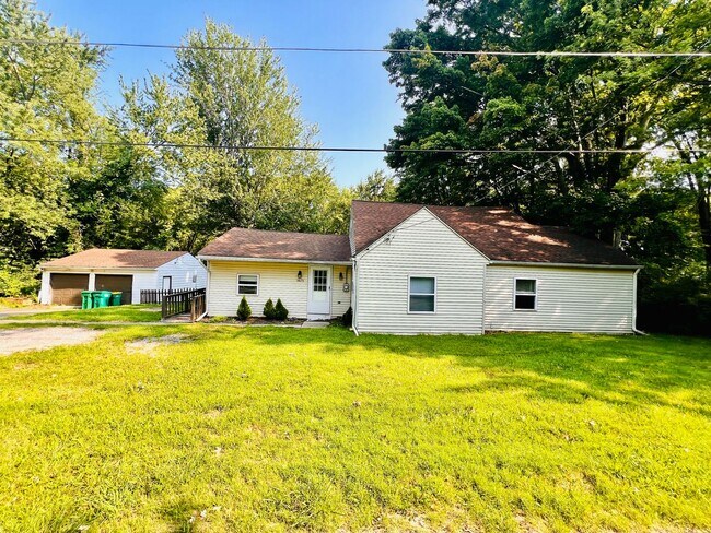 Building Photo - 8675 Edson Rd