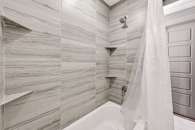 Building Photo - 3684 Ocee St