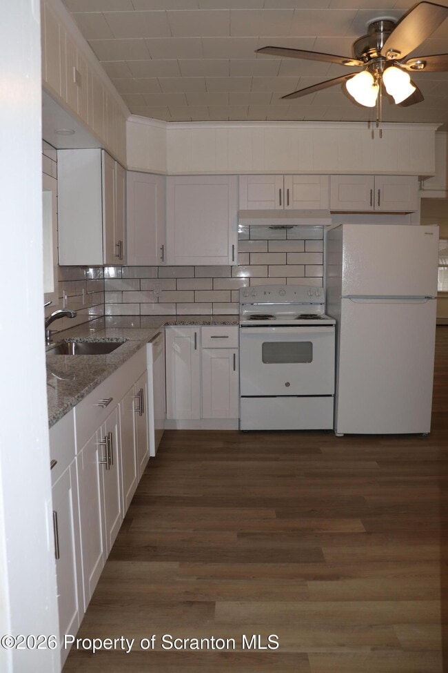 Building Photo - 710 W Lackawanna Ave